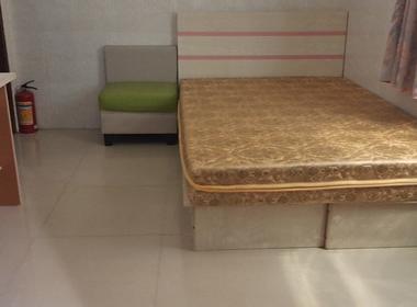 鹤边鹤北南街四巷7号 1室0厅1卫