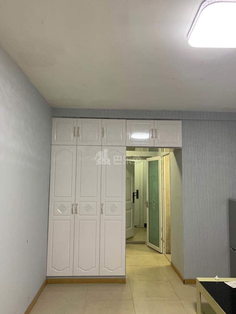 龙之心公寓钱农店6536334卧室图3