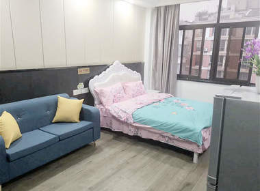 龙之心公寓恒8店 1室0厅1卫