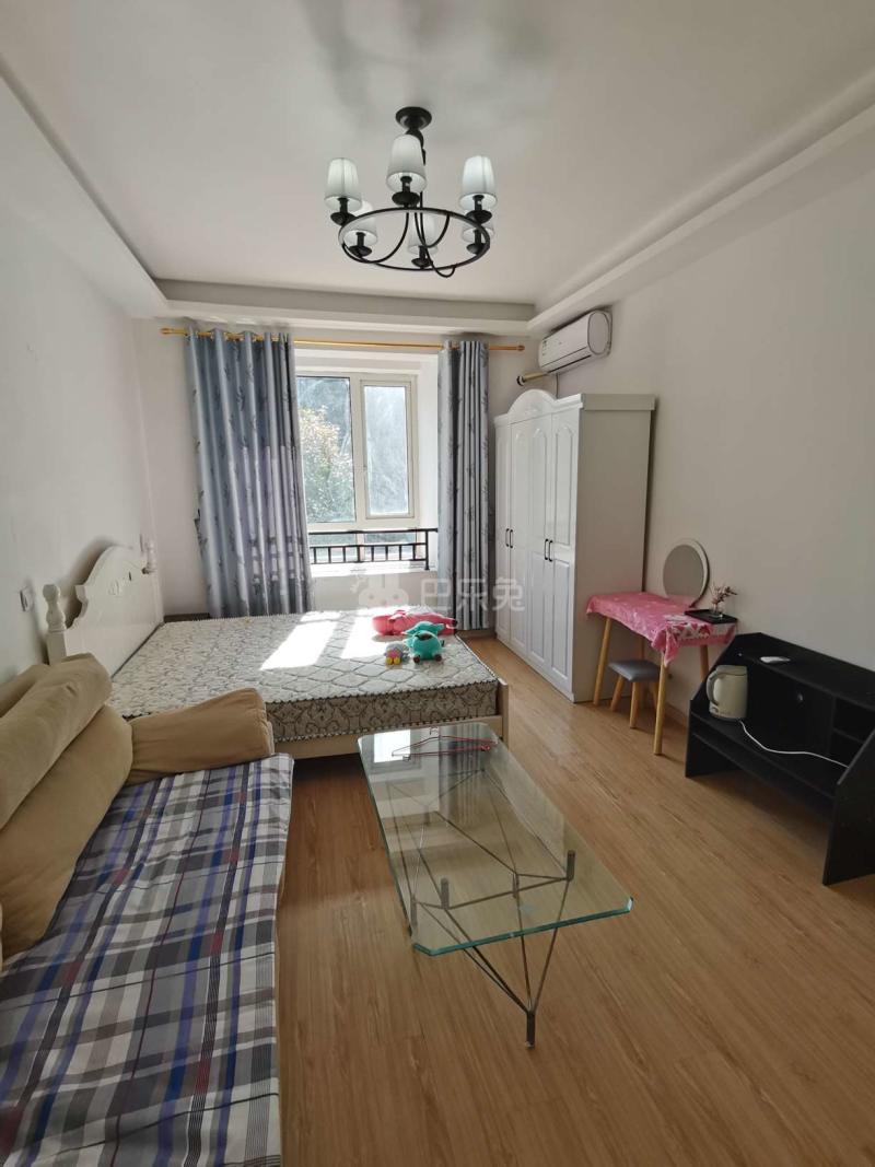 滴水湖馨苑南区6537609卧室图1