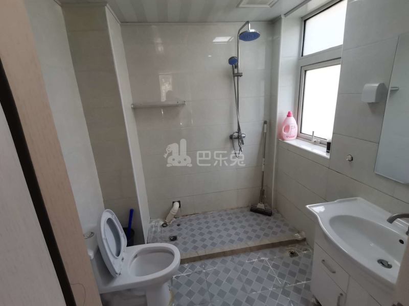 滴水湖馨苑南区6537609卫生间图7