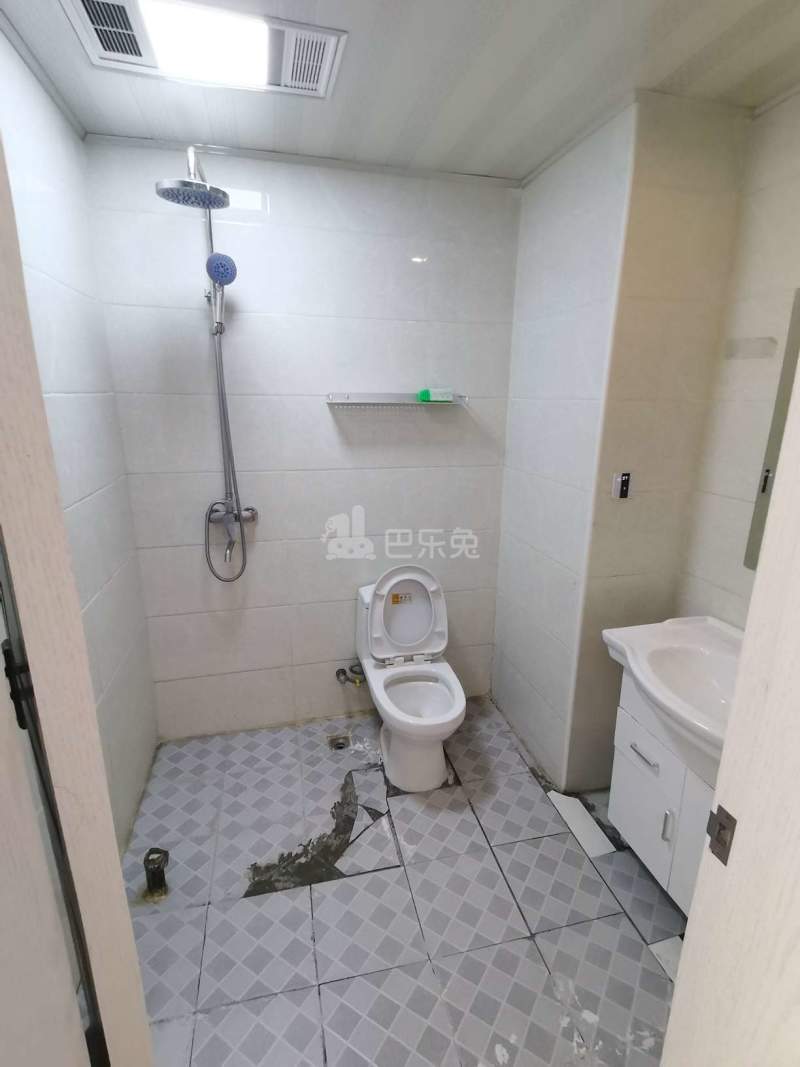 滴水湖馨苑南区6537609卫生间图4