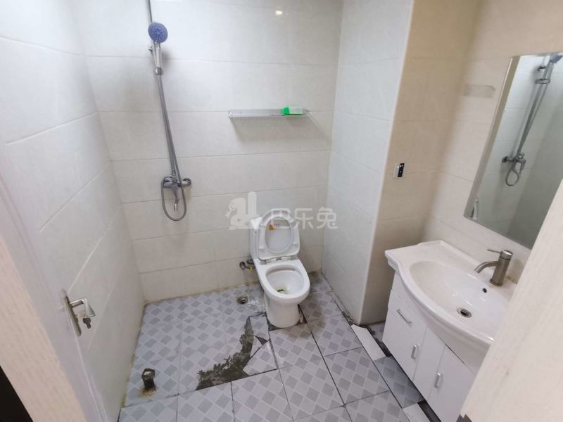 滴水湖馨苑南区6537609卫生间图5