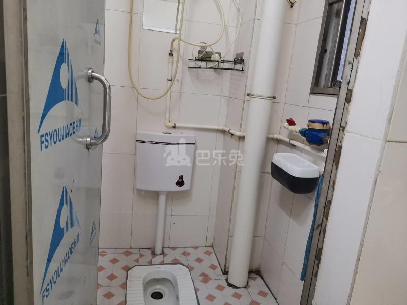 车陂祠前大街一巷7号6542028卫生间图8