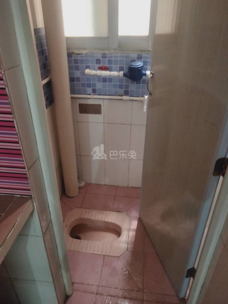 长湴东街十六巷7号6547476卫生间图14