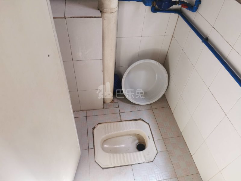 长湴东街十六巷7号6547486卫生间图6