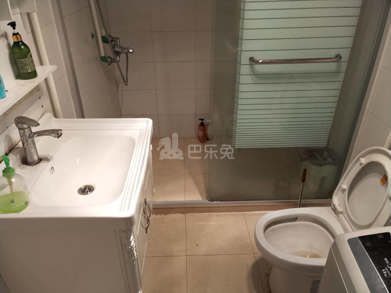 立跃路3800弄6547883卫生间图12