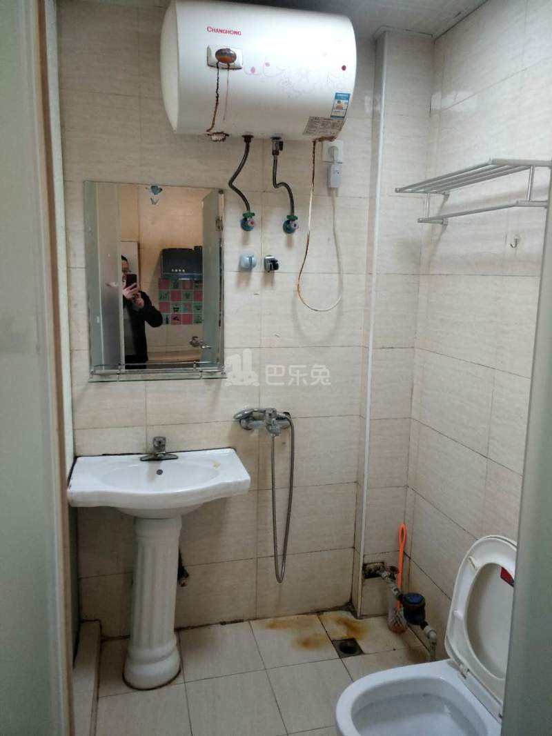 天润公寓6548872卫生间图2