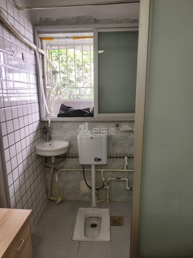 科苑西住宅小区6556845卫生间图5