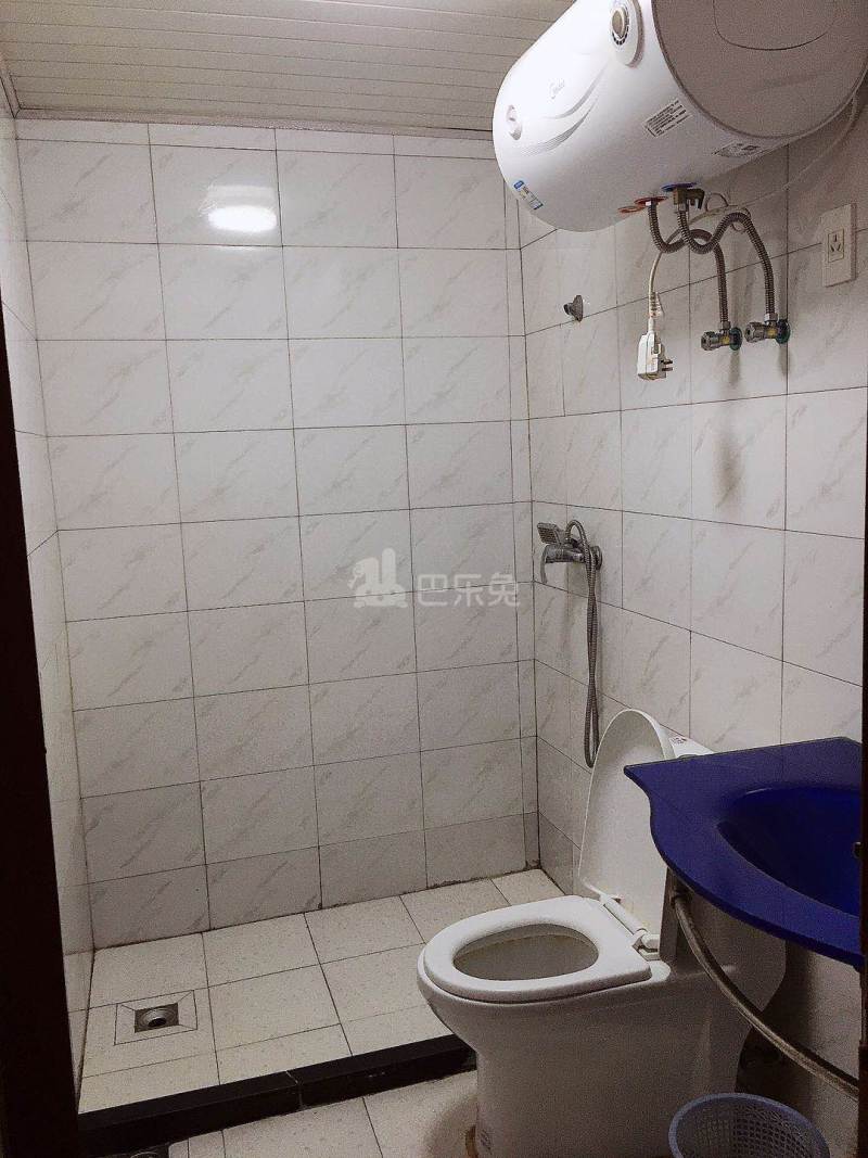 龙隐公寓联庄店6564256卫生间图4