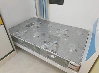 石牌迎龙大街三巷1号 1室0厅1卫