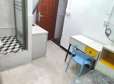 石牌迎龙大街三巷1号 1室0厅1卫