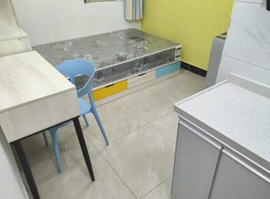 石牌迎龙大街三巷1号 1室0厅1卫