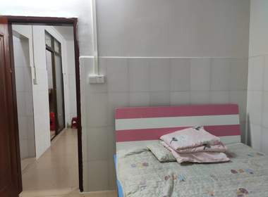 塘基巷4号 1室1厅1卫