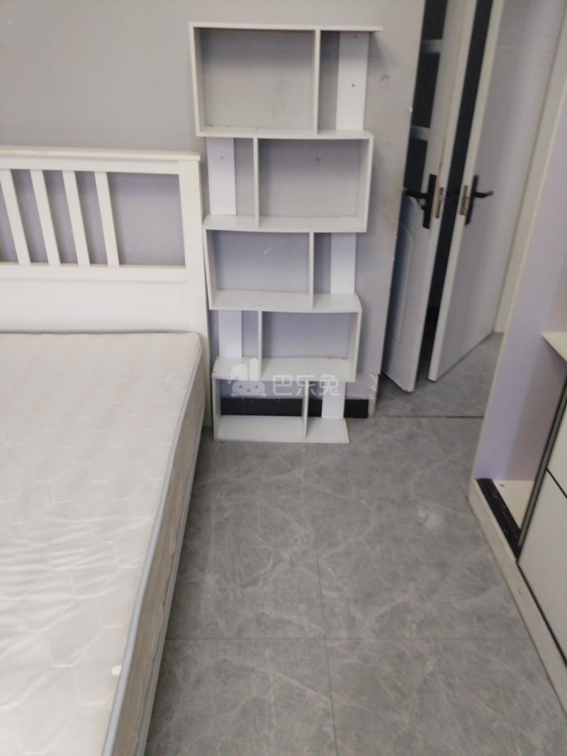 西郊协和小区6577729卧室图2