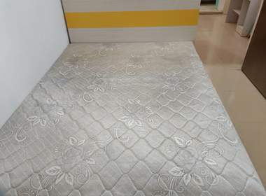 百花岭街8号 1室1厅1卫