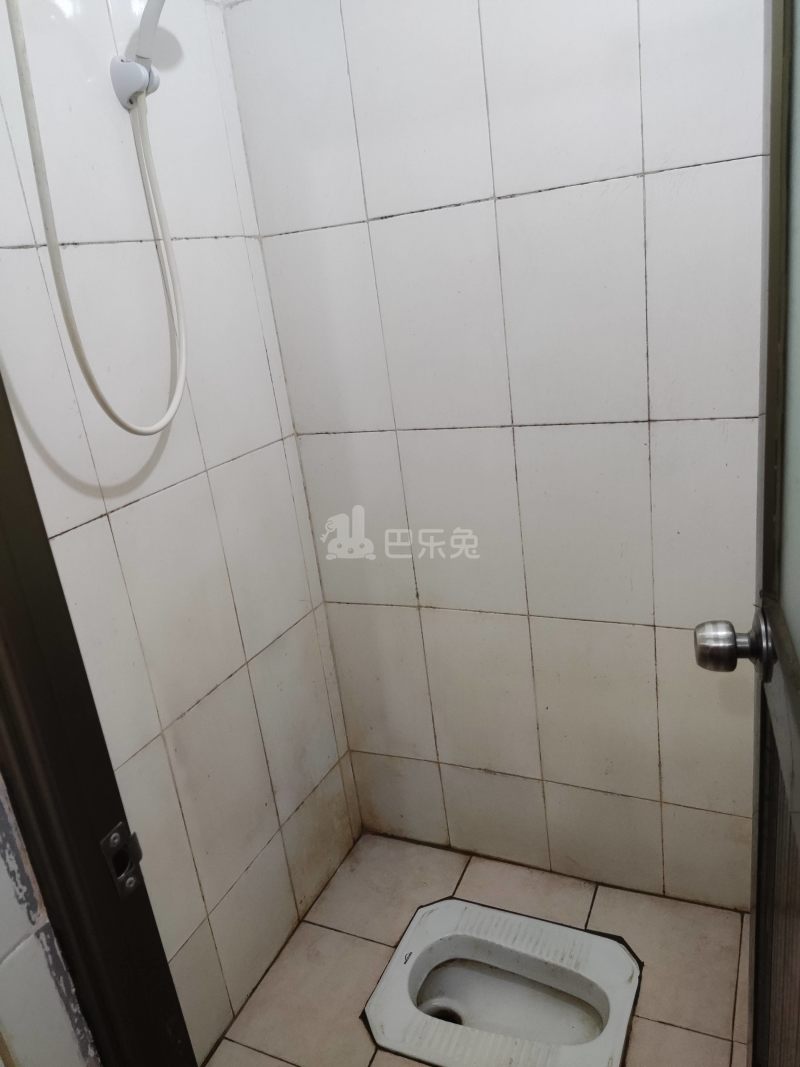 北约街四巷9号6583622卫生间图5