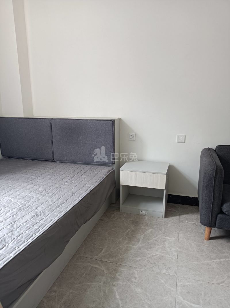 员美青年社区（鹤边员村军民东路63号）6585050卧室图2