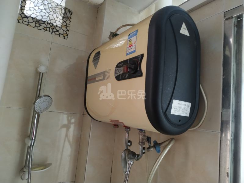 棠溪中约西街一巷4号6587201卫生间图5