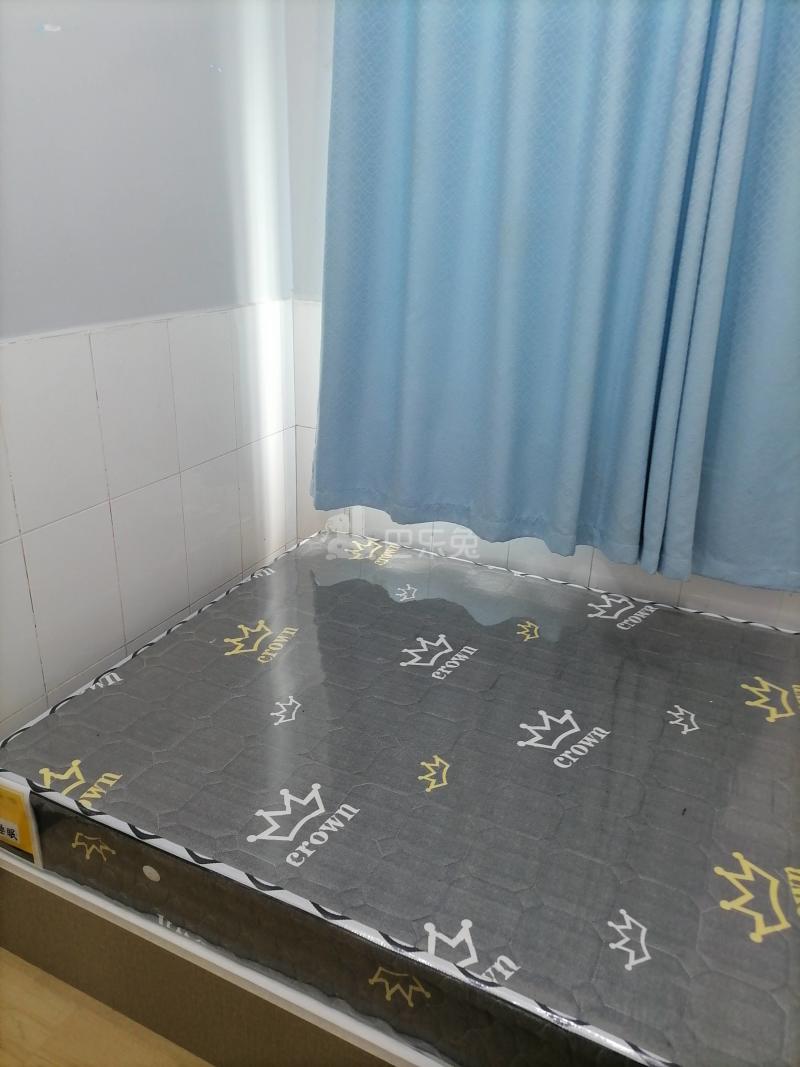 江夏大塘大街36号6588975卧室图1