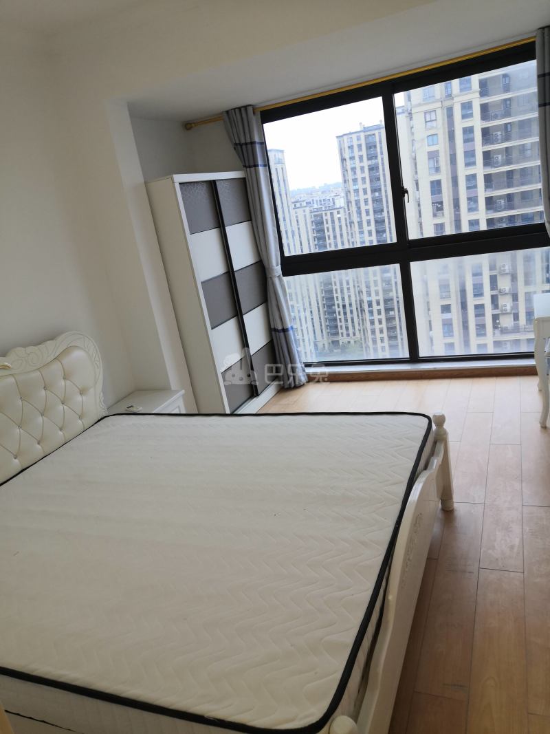 万泰城章（华章名苑）6592203卧室图0