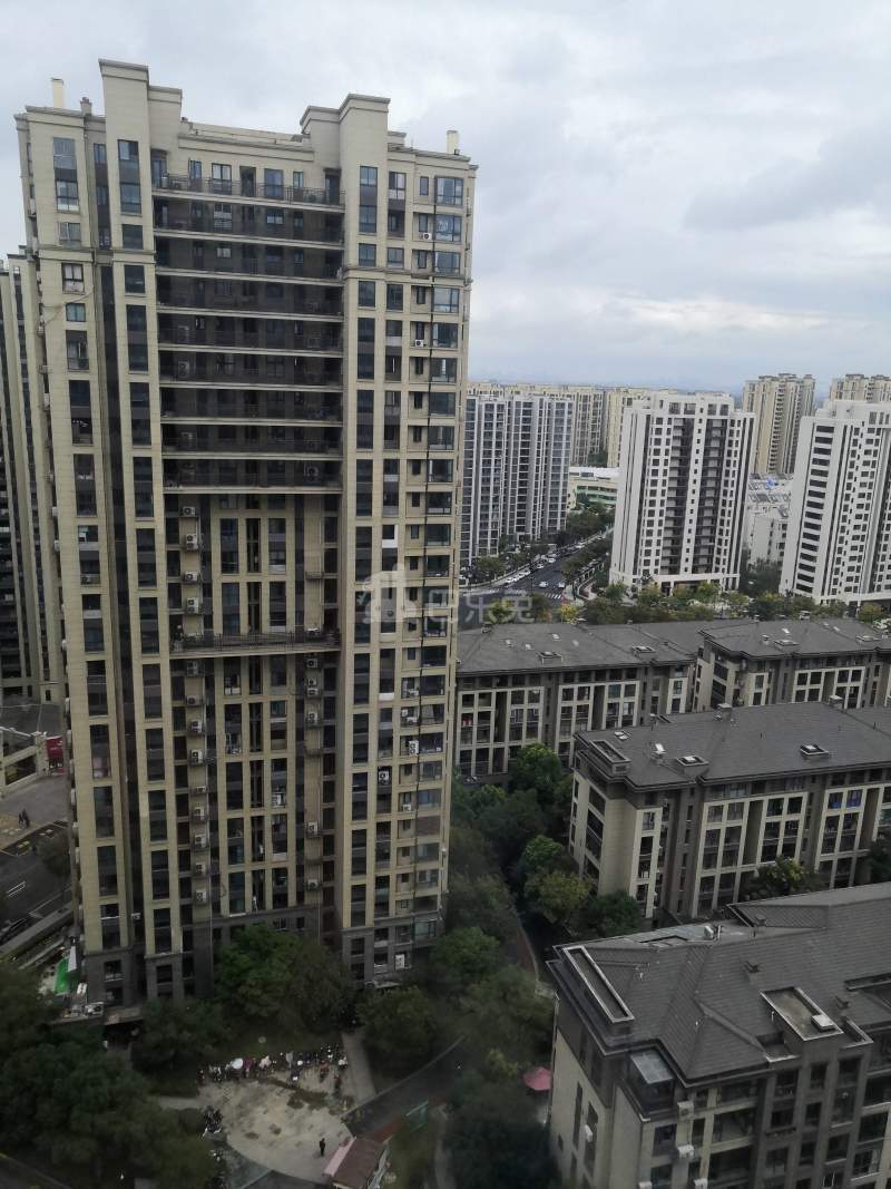 万泰城章（华章名苑）6592203周边环境图9