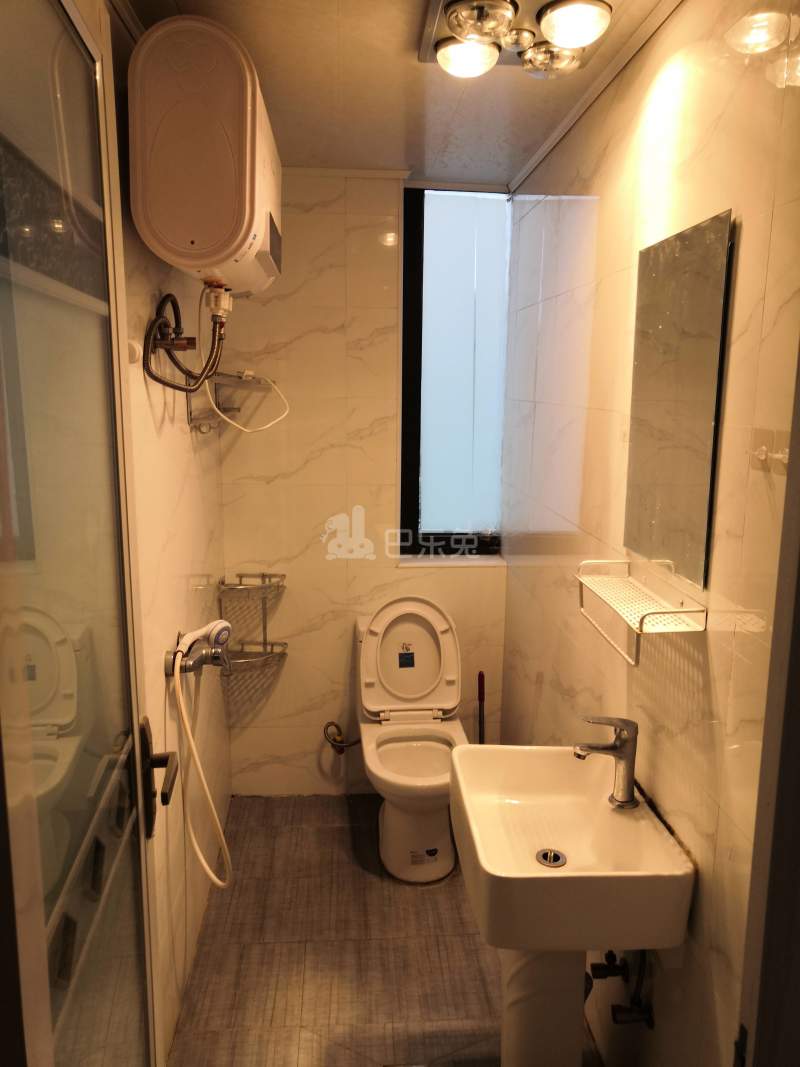 万泰城章（华章名苑）6592203卫生间图8