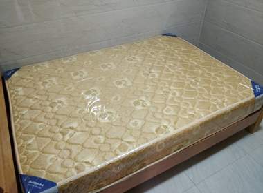 鹤边鹤北街六巷2号 1室1厅1卫