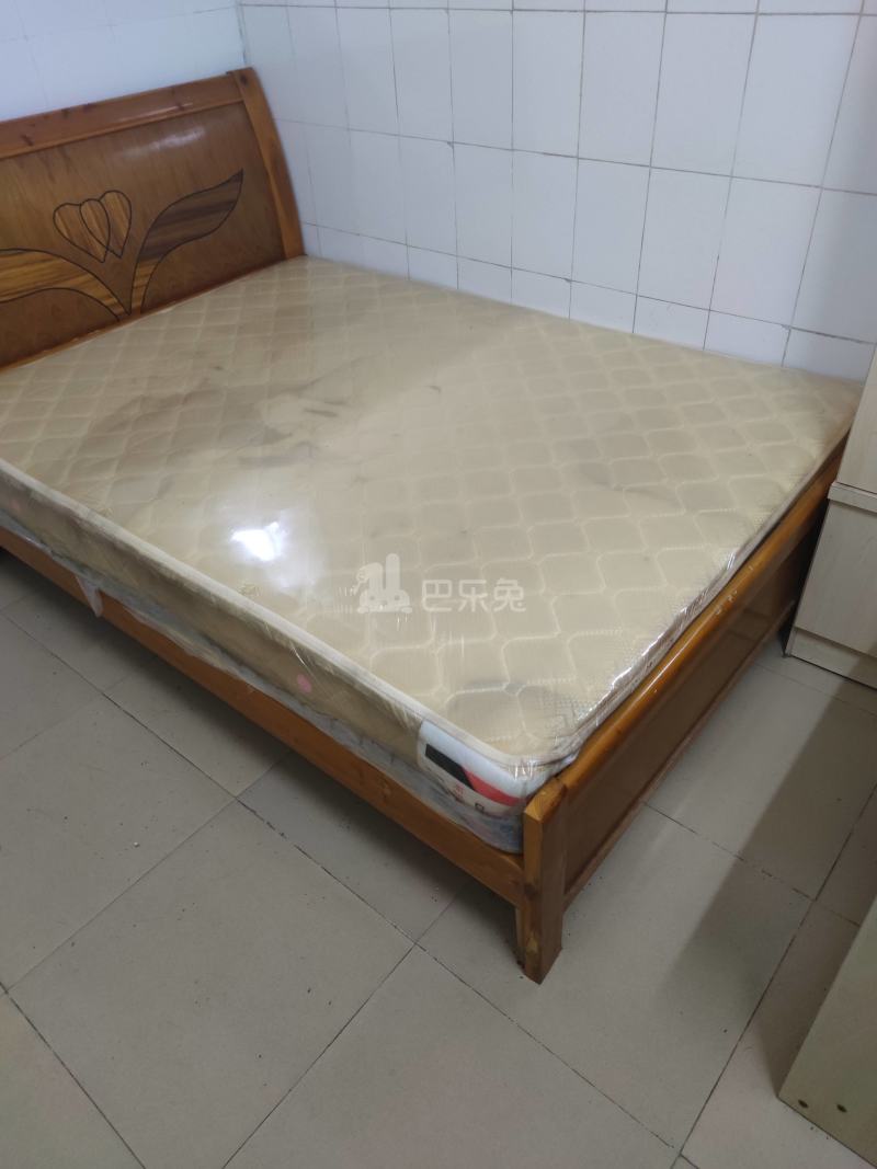 青龙大街7号6601240客厅图5