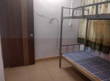 东圃龙步新村东一巷6号 