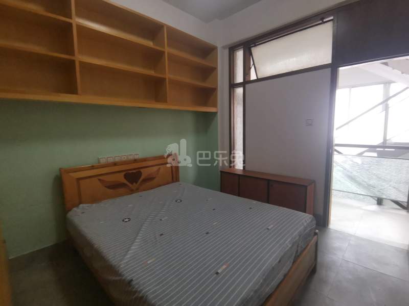 望岗大岭中街二巷18号6603597卧室图5