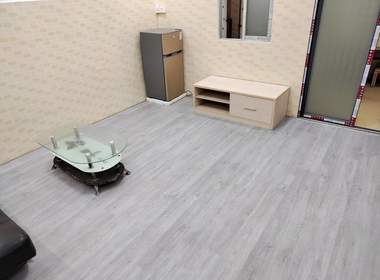 鹤边鹤北东街25号 1室1厅1卫