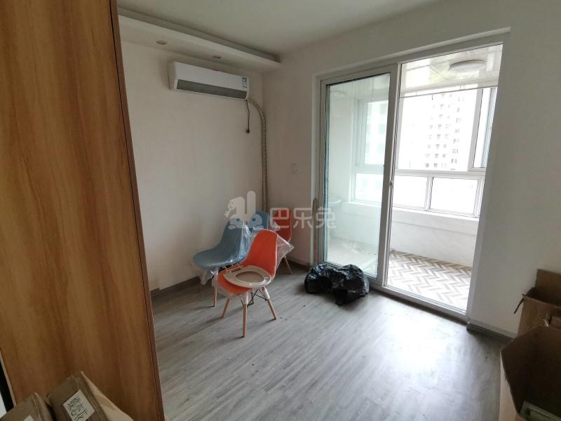 美罗家园保申苑6615064客厅图13