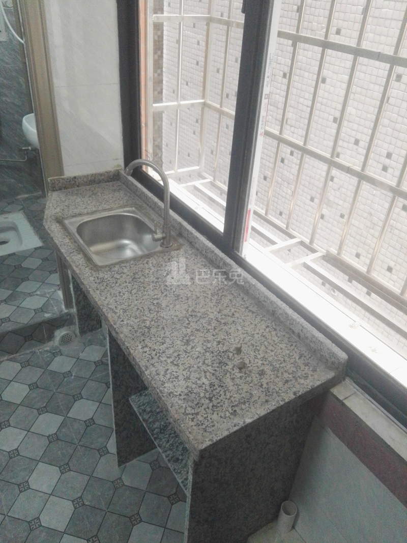 彭上新村西路20号6617630厨房图5