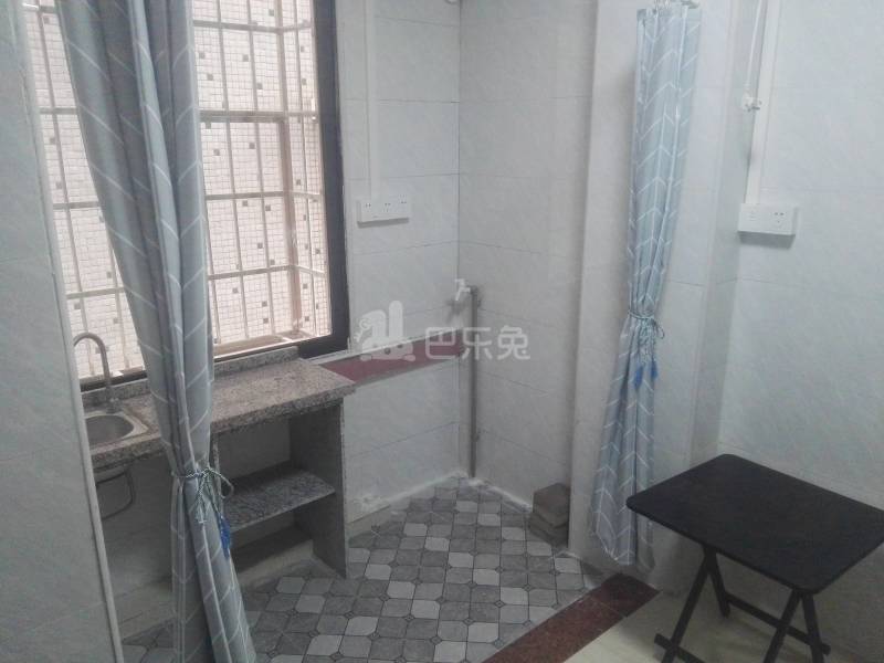 彭上新村西路20号6617630卧室图3