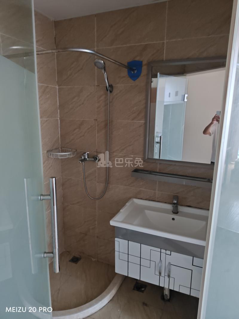 创伟科技园C座6625990卫生间图5