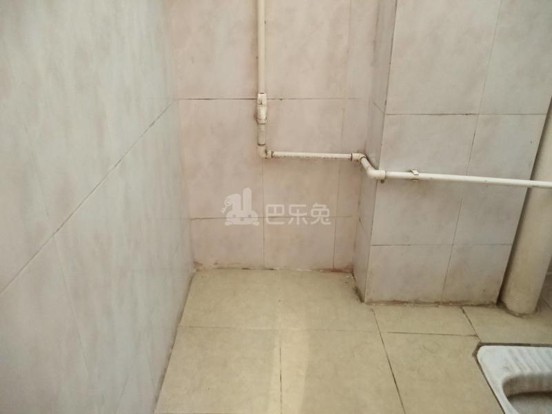 吉山下街21巷10号6627466卫生间图10