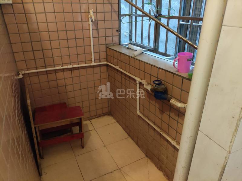 吉山下街21巷10号6627469卧室图0