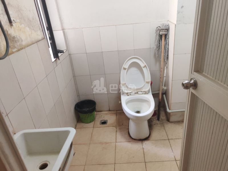 宝虹水岸景苑东区662870卫生间图6