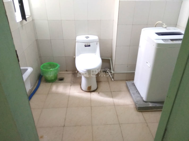 宝虹水岸景苑东区662870卫生间图9