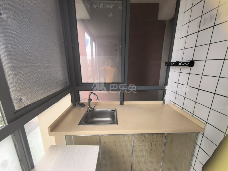 宝虹水岸景苑东区662870厨房图4