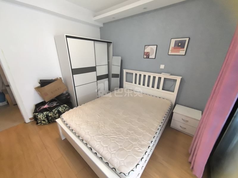 宝虹水岸景苑东区662870卧室图3