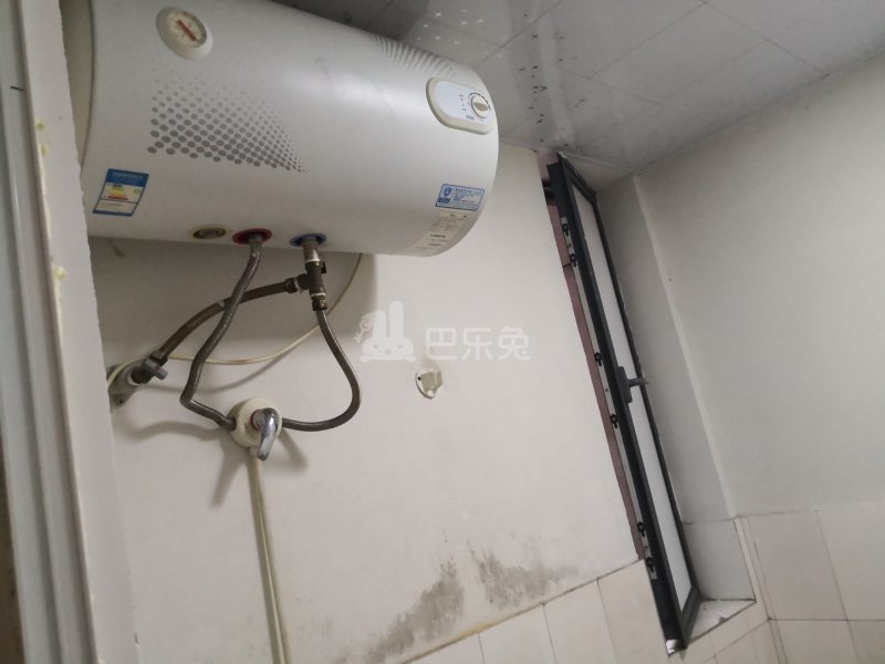 宝虹水岸景苑东区662870卫生间图8