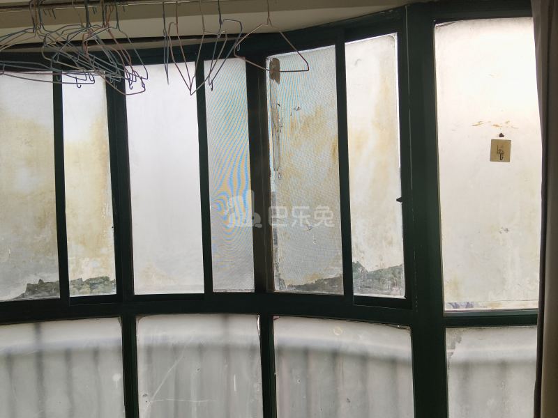 繁荣苑南区（沪亭南路290弄1-290号）6629830卧室窗户图7