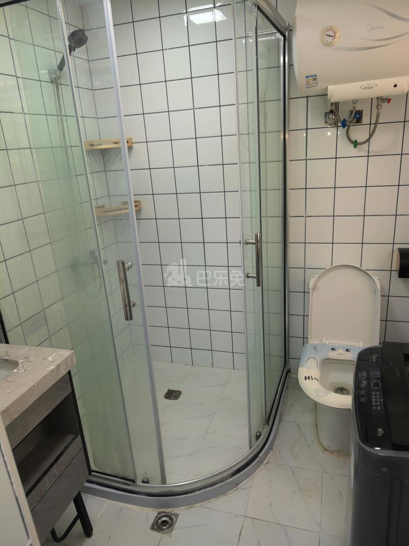 宝宸共和家园南区663427卫生间图6