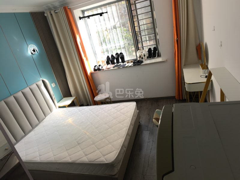 宝宸共和家园南区663427卧室图0