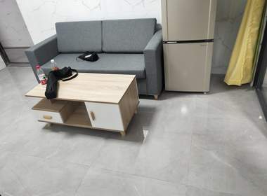 嘉禾望岗西岭街十一巷8号 2室1厅1卫