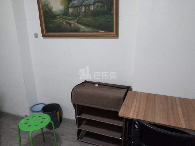 海联花苑（张虹路135弄）6664264卧室图3