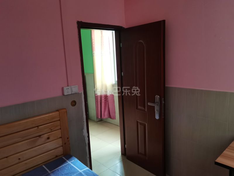 启明大街南边街25号6666690卧室图2