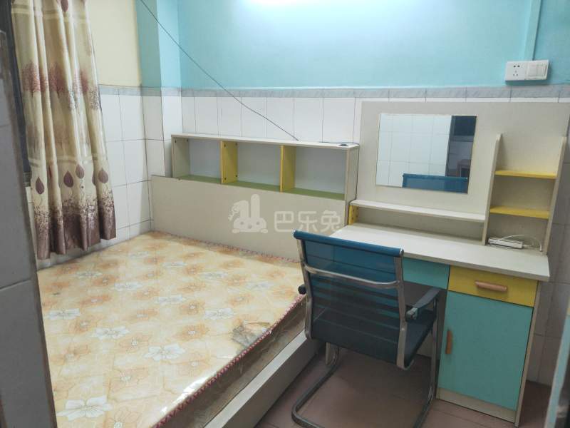 江夏村白社东街五巷9号6668807卧室图0